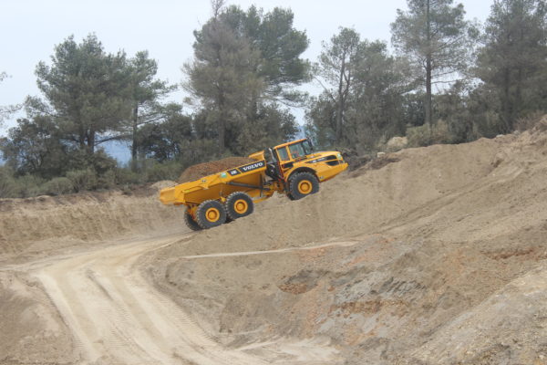 TOMBEREAU VOLVO A30G